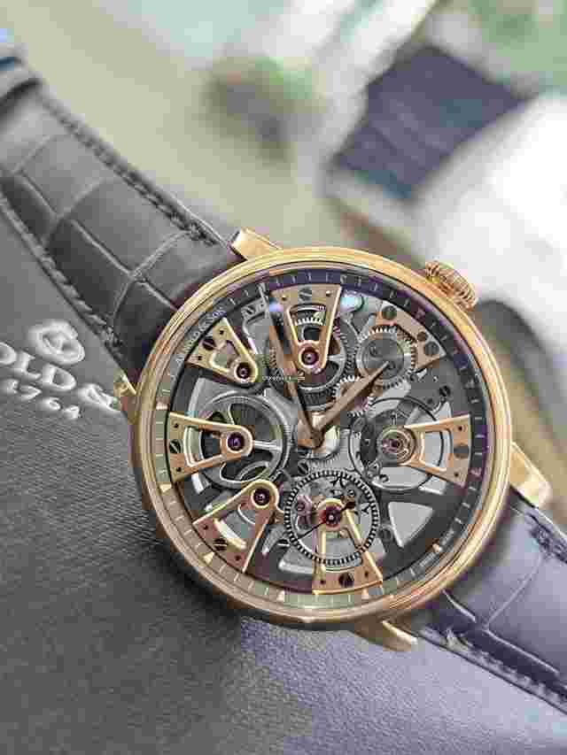 Arnold & Son
                           
                                 Chronometry Nebula 38mm Red Gold Limited 88 pcs