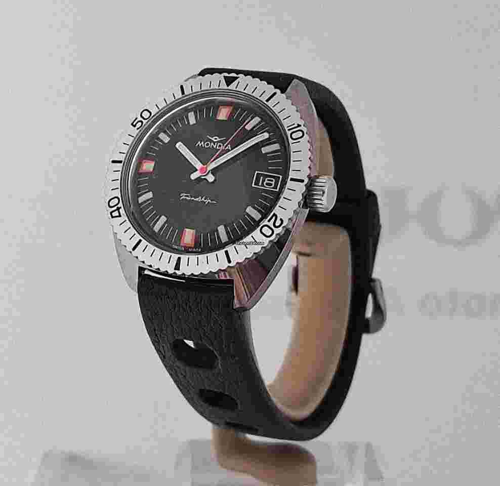 Mondia
                           
                                 vintage Friendship in very good condition