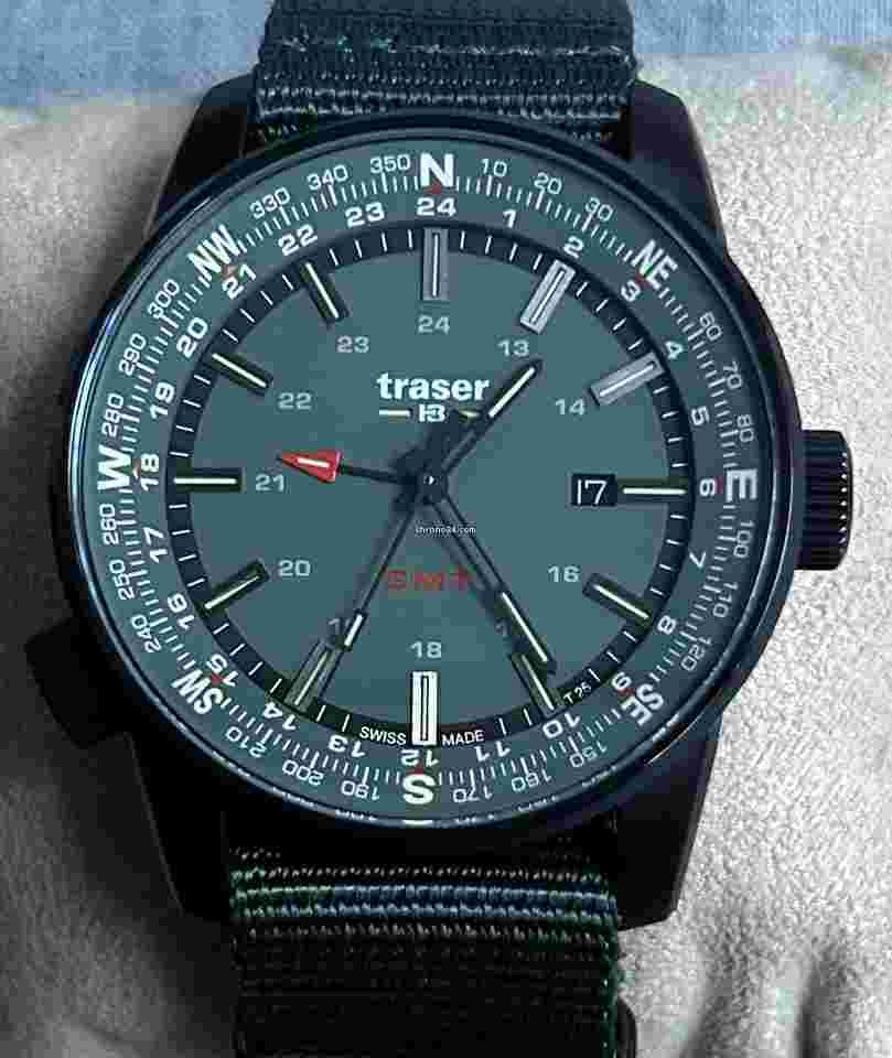 Traser
                           
                                 Herrenuhr Pathfinder Gmt Grün P68