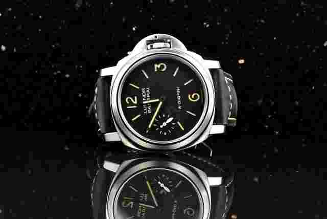 Panerai Luminor Men's Black Watch - PAM00915