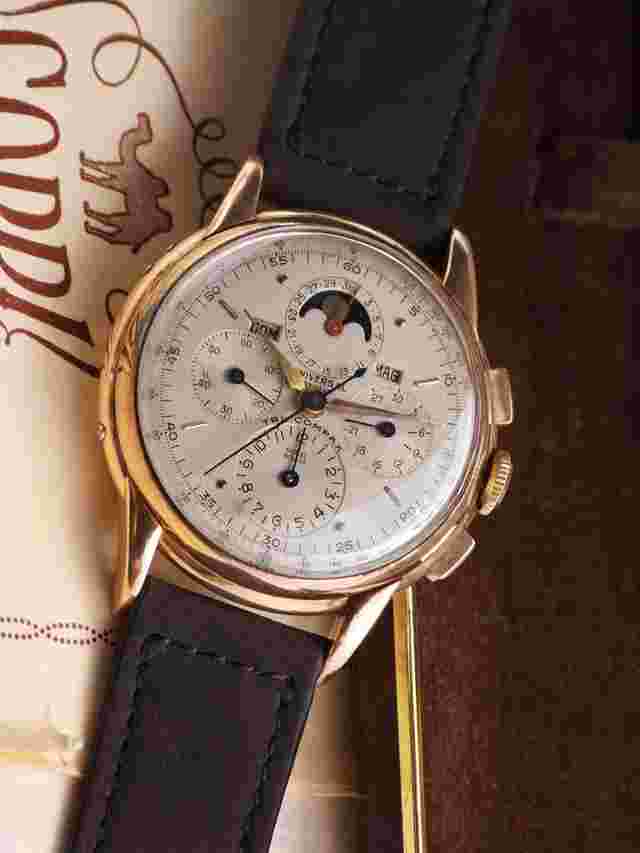 Universal Genève Tri-Compax
                           
                                 Perpetual Calendar chronograph Ref. 12268 Gold 18k Gobbi Milano