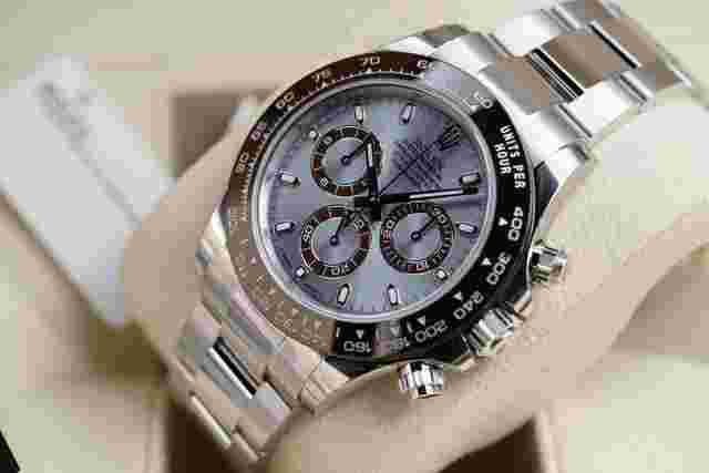 Rolex Daytona
                           
                                 Platinum New Old Stock full Stickers - nos Platino