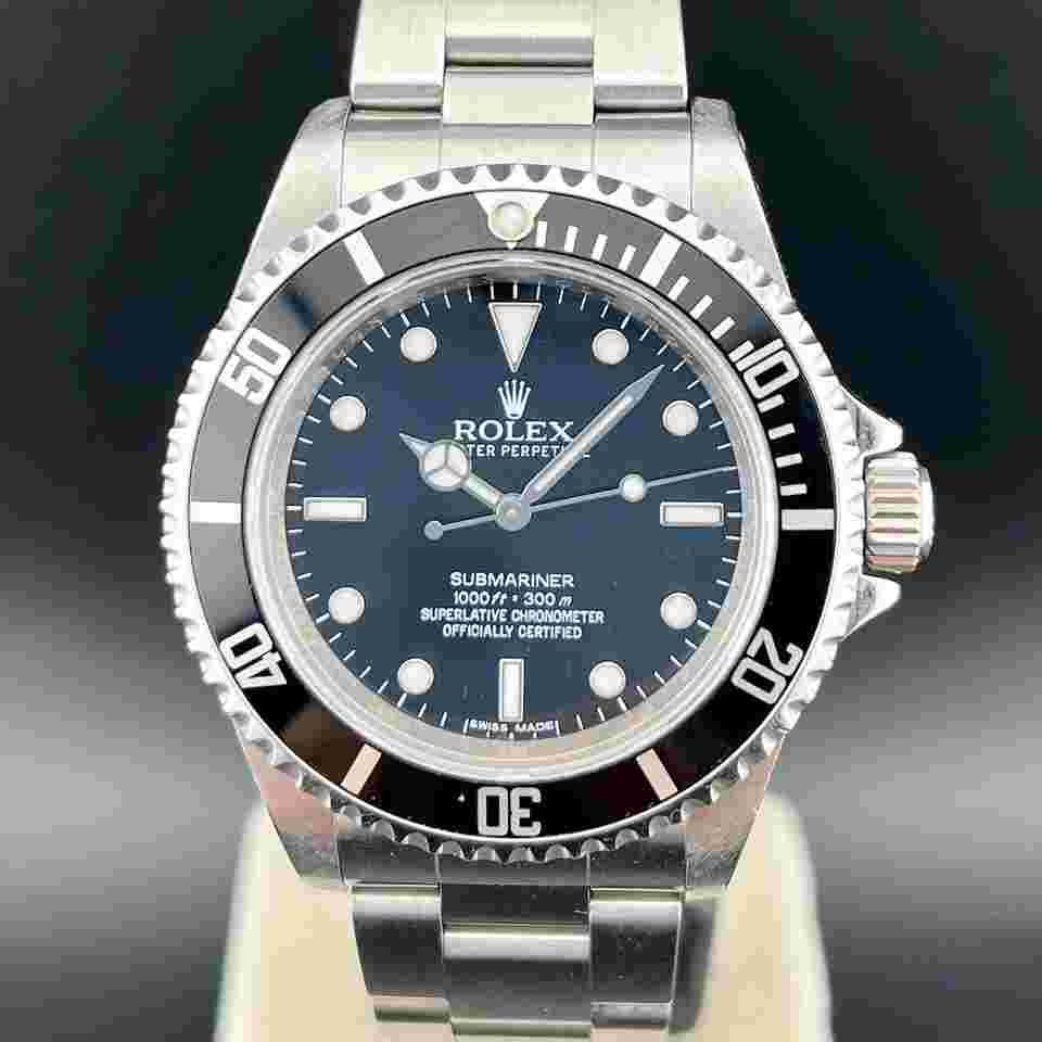 Rolex Submariner (No Date)
NoData Black RRR 4 scritte COSC European Warranty Unpolished FULL SET