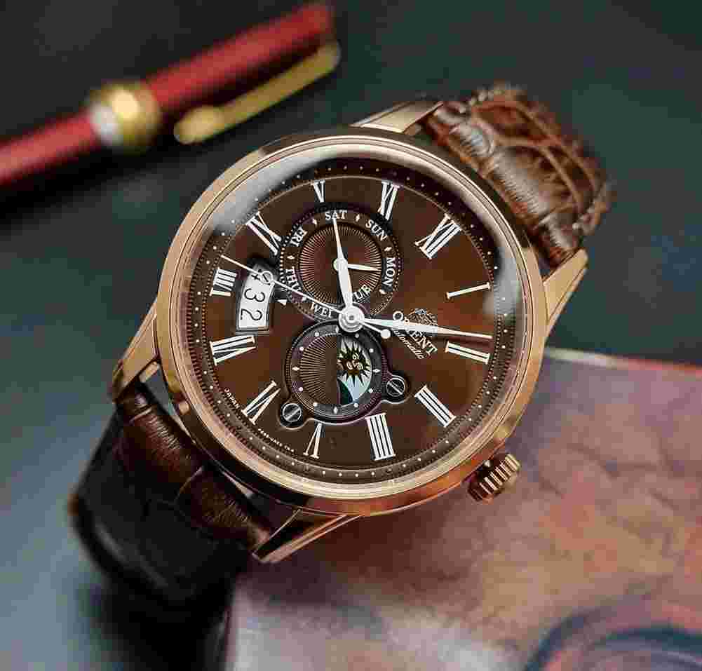Orient Sun and Moon
                           
                                 & Moon RA-AK0009T automatic men's watch Chocolate brown dial 42.5mm Sapphire gl