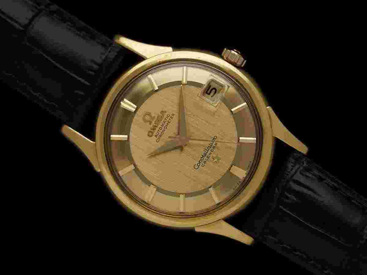 Omega Constellation
1960 Constellation "De Luxe" Dial Vintage Mens Watch - 18K Gold