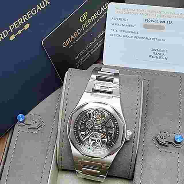 Girard Perregaux Laureato
                           
                                 2021 Girard Perregaux Laureato Skeleton 42mm Steel Box Papers 81015-11-001-11A