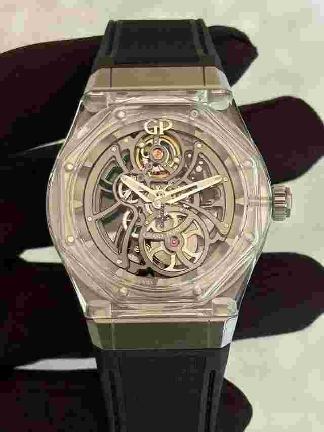 Girard Perregaux Laureato
                           
                                 Absolute Light Sapphire Skeleton 81071 Limited Edition 88 Titanium 44mm