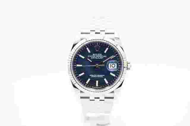 Rolex Datejust 36
                           
                                 126234 blue motif jubilee ''Full set 2021'' Like new