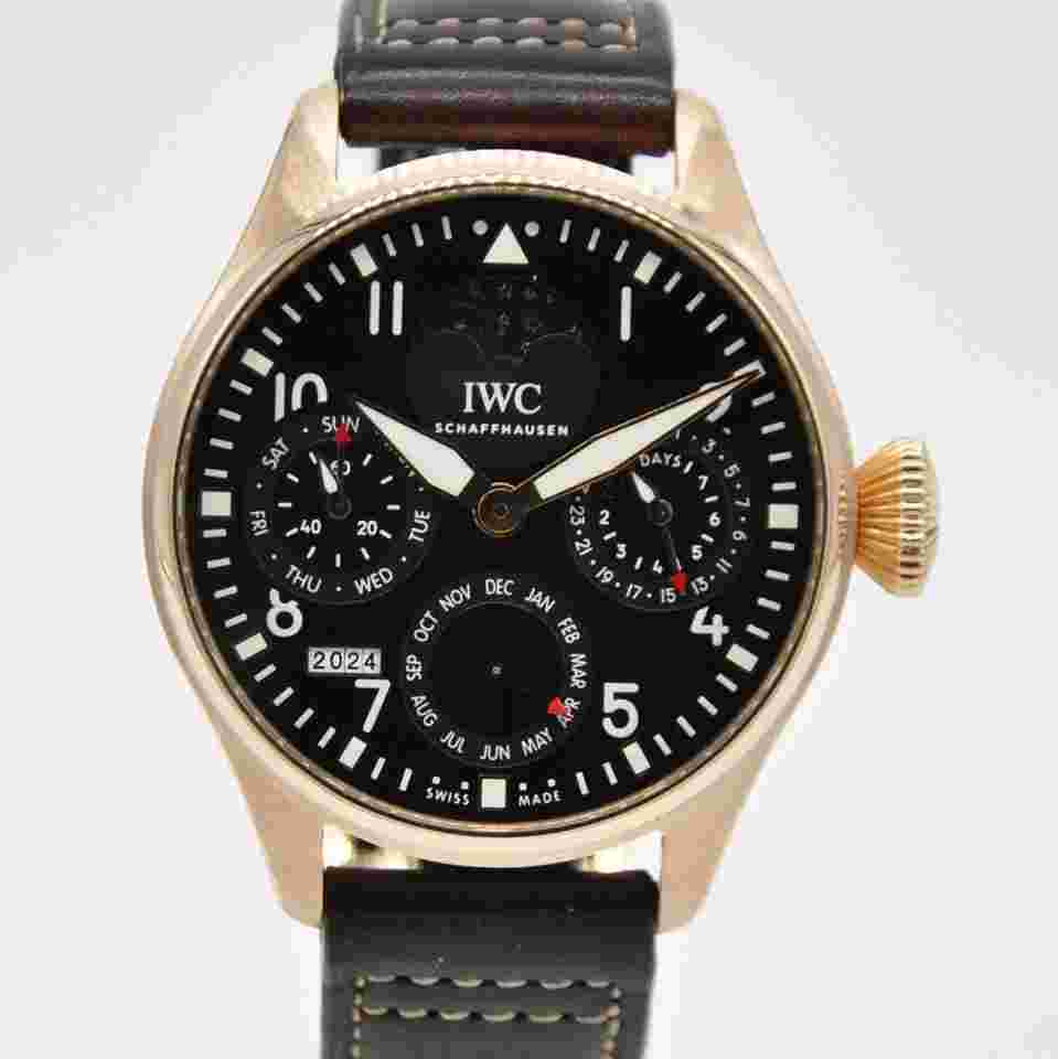 IWC Big Pilot
Perpetual Calendar 18k Rose Gold Brown Latin America LTD IW502804 Leather