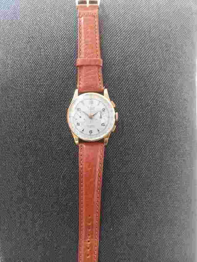 438 Manual winding 1953 Yellow gold Like new & unworn 