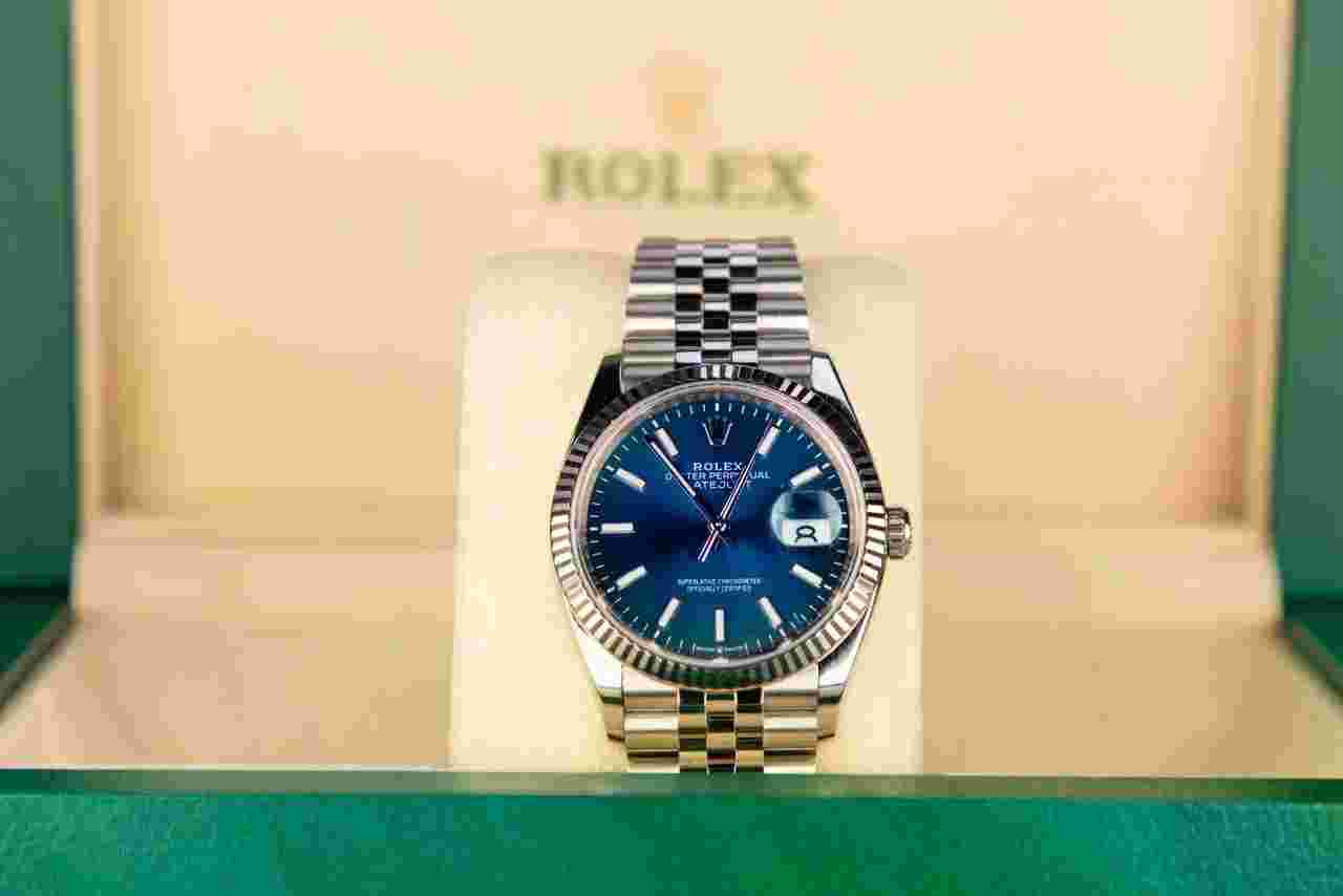 Rolex Datejust 36
2024 Rolex Datejust 36mm Blue Dial Jubilee 126234