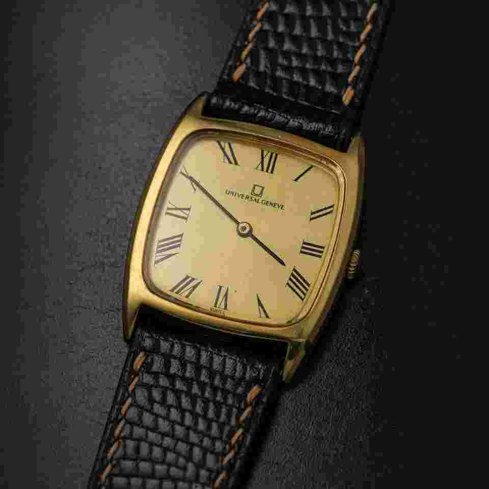 Universal Genève
20 Microns Gold Plated / Tank Form / Ref. 542114 / Manual Wind Cal. 42
