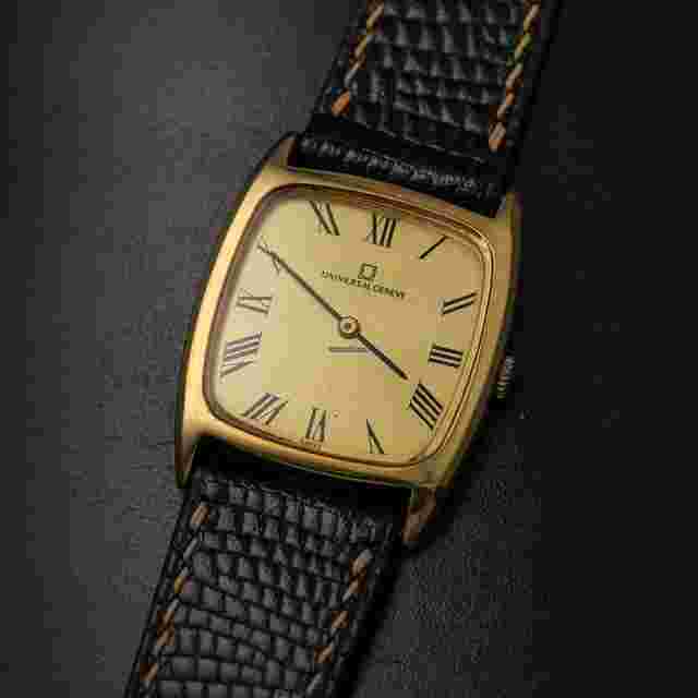 Universal Genève
                           
                                 20 Microns Gold Plated / Tank Form / Ref. 542114 / Manual Wind Cal. 42