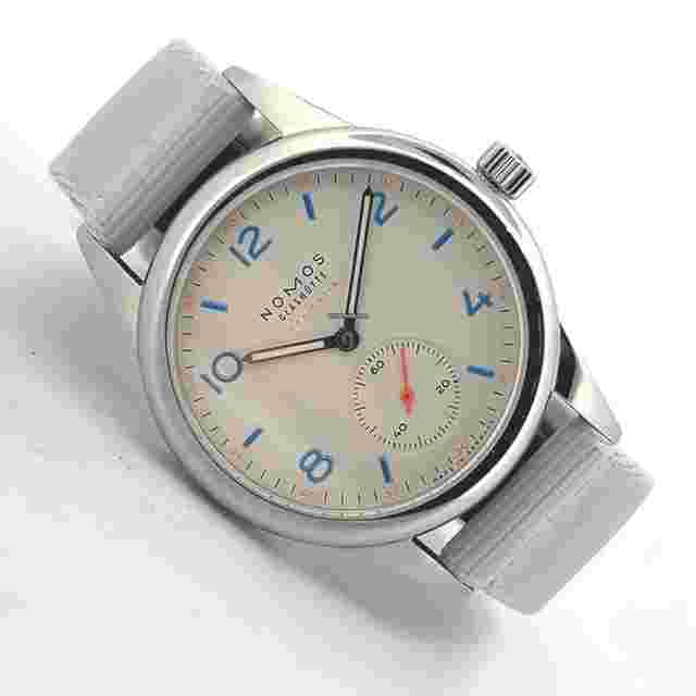 NOMOS Club Neomatik
                           
                                 740