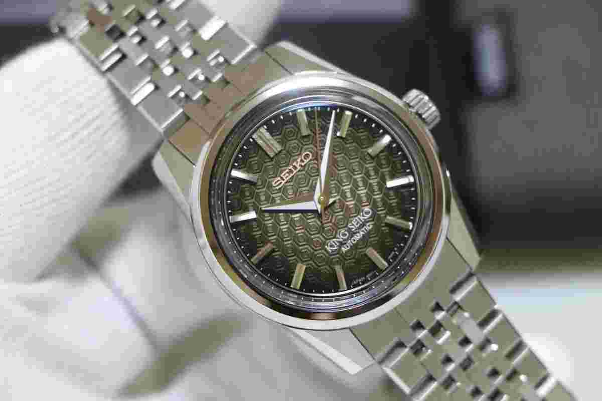 Seiko King
SDKS013 Seiko watch 110th Anniversary Limited edition model 6R31-00G0 Automatic