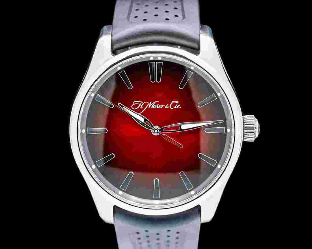 H.Moser & Cie.
                           
                                 Pioneer Centre Seconds SS Red Fume Dial