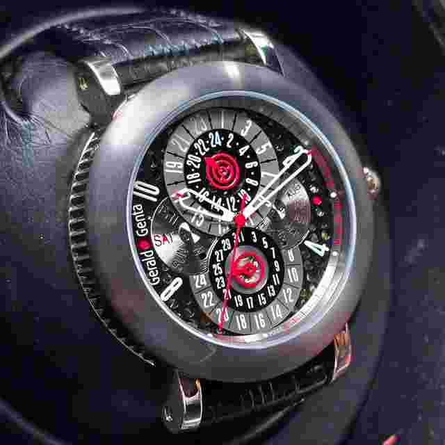 Gérald Genta
                           
                                 Arena Perpetual Calendar GMT white gold and Tantalum full set