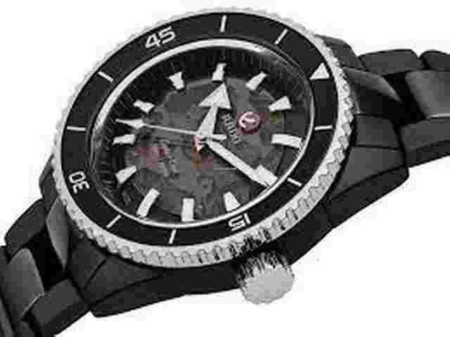 Rado Captain Cook High-Tech
                           
                                 Automatic R32127152