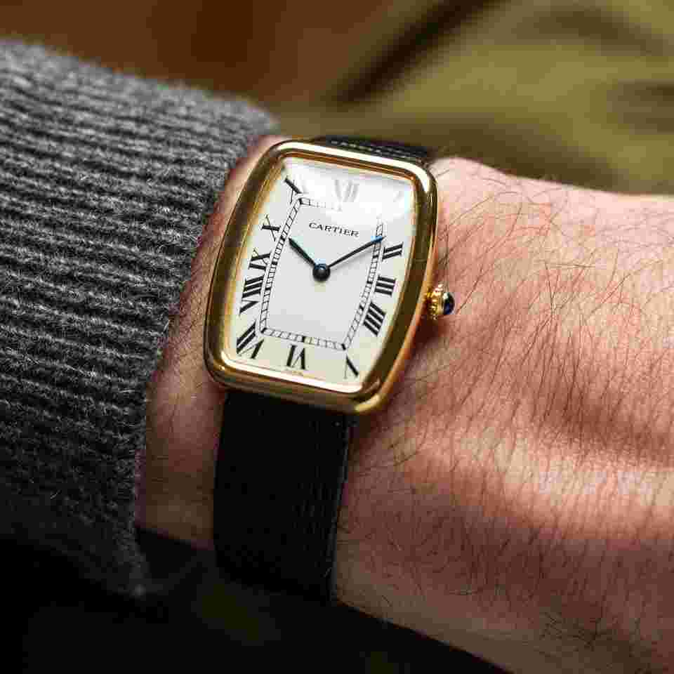 Cartier
                           
                                 78101 Manual winding 1970 Yellow gold Very good