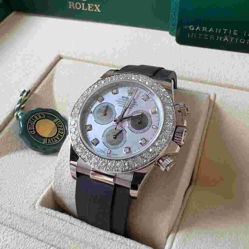 Rolex Daytona
Mother Of Pearl Cosmograph Daytona NEW 2025 126589RBR