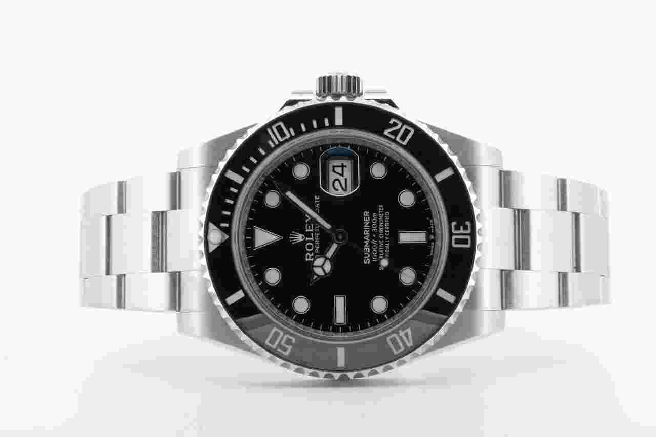 Rolex Submariner Date
                           
                                 41 126610LN 2021 Like New Full Set