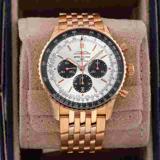 Breitling Navitimer 1 B01 Chronograph
                           
                                 46 rb0137241g1r1
