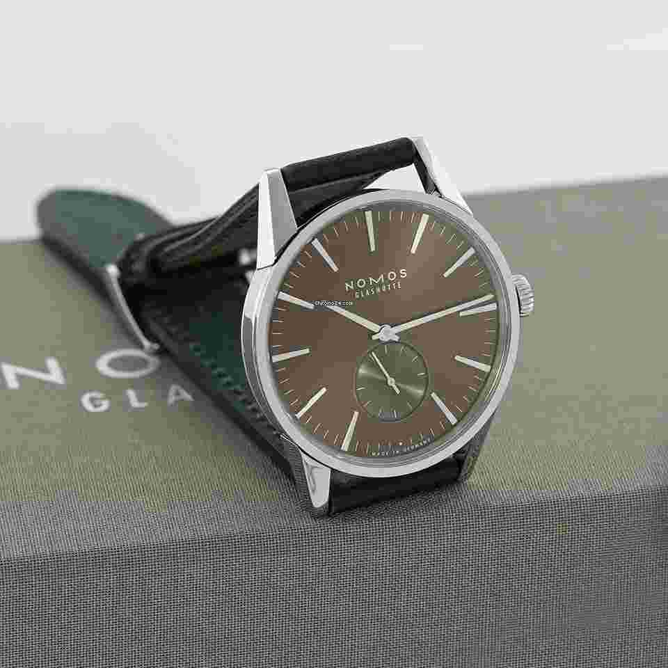 NOMOS Zürich
                           
                                 Glashutte Zurich Automatic 39.8mm 823