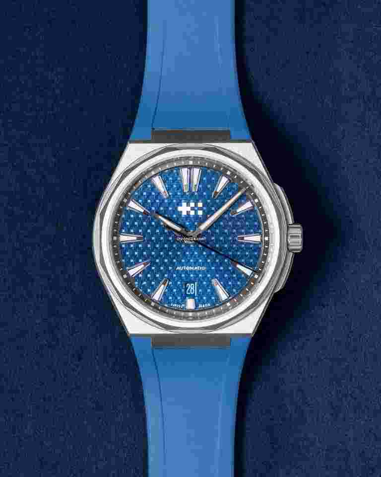 Christopher Ward
                           
                                 The Twelve