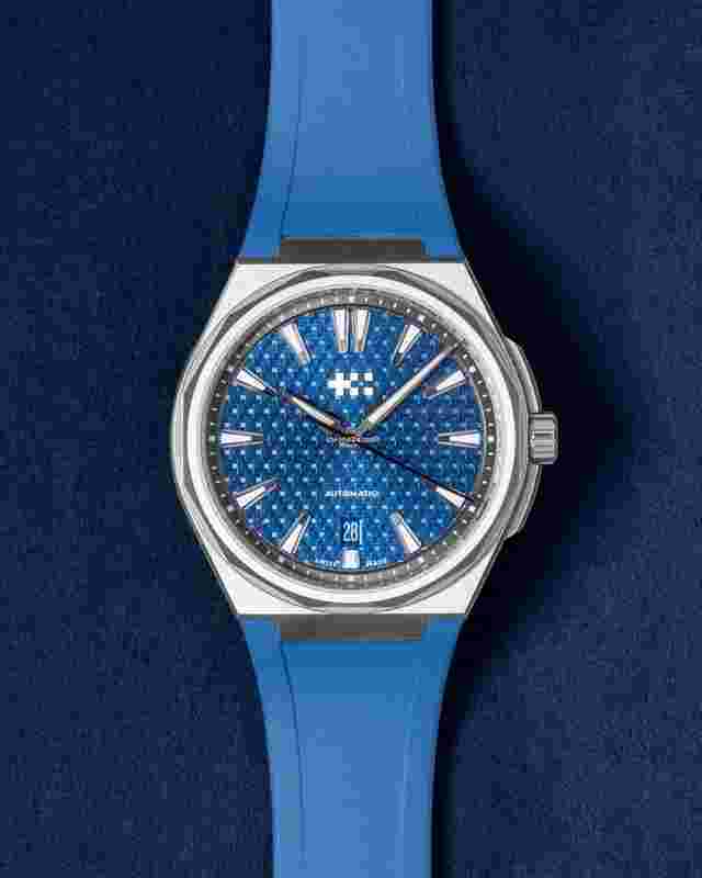 Christopher Ward
                           
                                 The Twelve