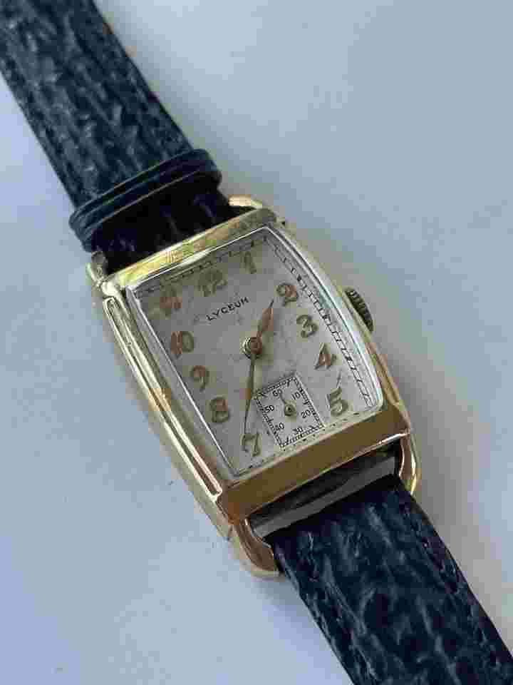 Lyceum Solid 14K (585) Gold Art Deco Rectangular Curvex Swiss Made