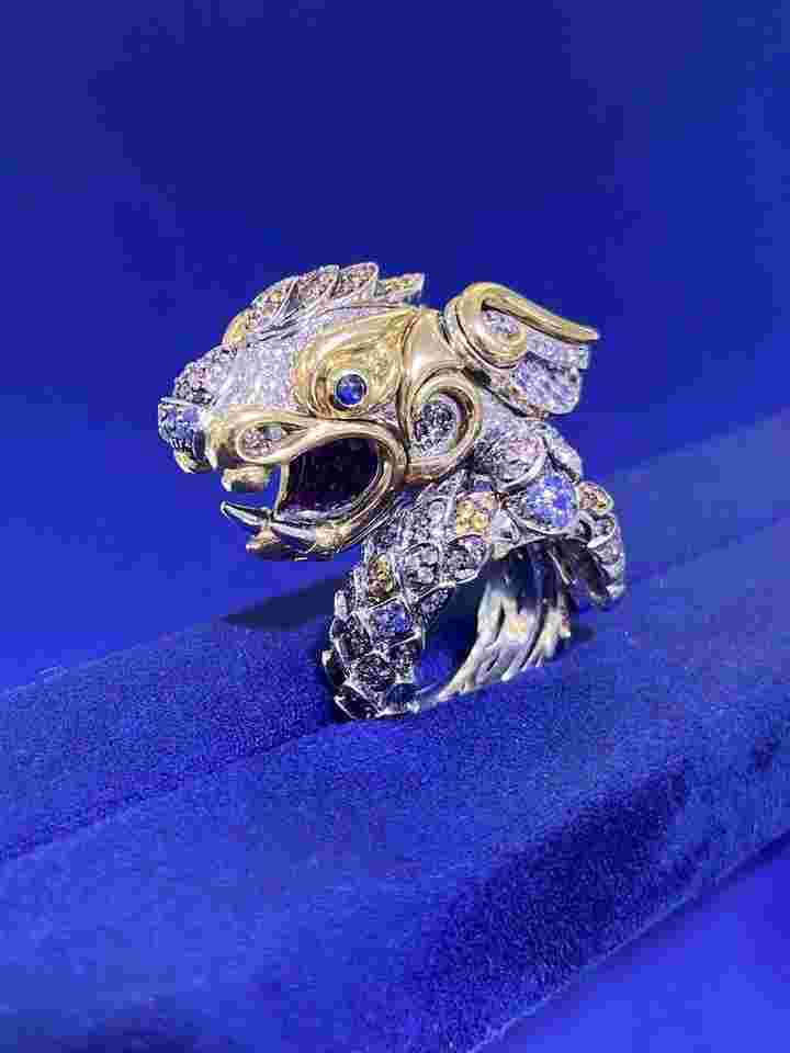 Paolo Piovan Gioielli 18kt Gold Precious Dragon Diamond & Sapphire Cocktail Ring