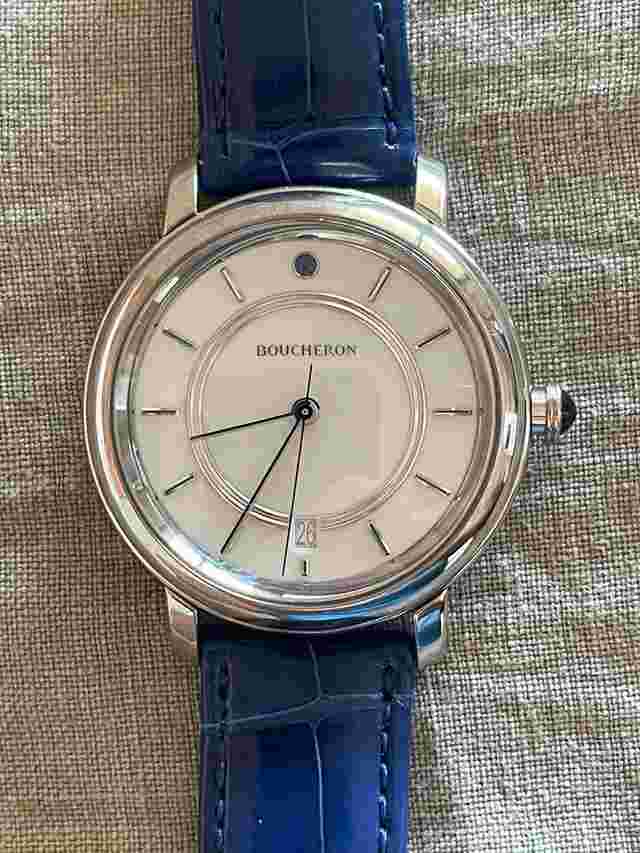 Boucheron Epure L21 38A WG/WHT DATE/AL Set complet certificat origine + boite + bracelet extra