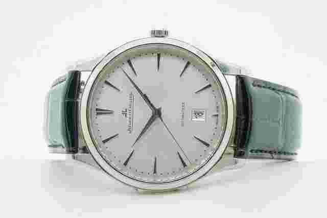 Jaeger-LeCoultre Master Ultra Thin Date JLC Master Ultra Thin Date Silver Dial 39mm Q1238421 109.8.A0.S