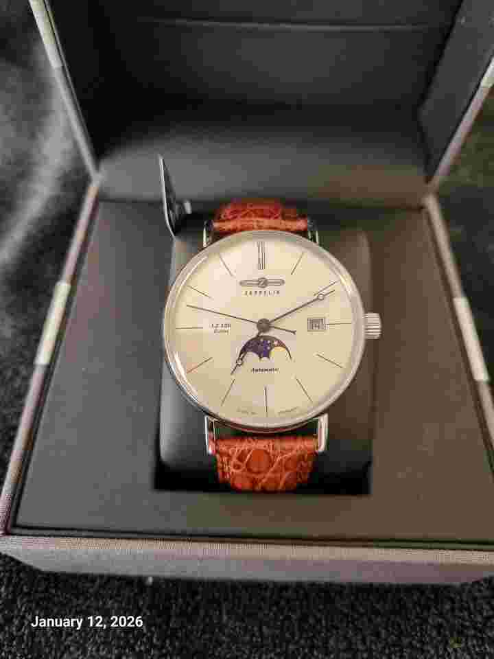 Graf Zeppelin Rome Series Swiss Automatic Moonphase Watch LZ120 Automatic watch with moonphase and date