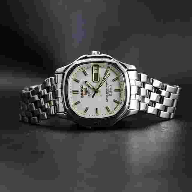 Seiko Superior 5 Superior Whirlpool Dial