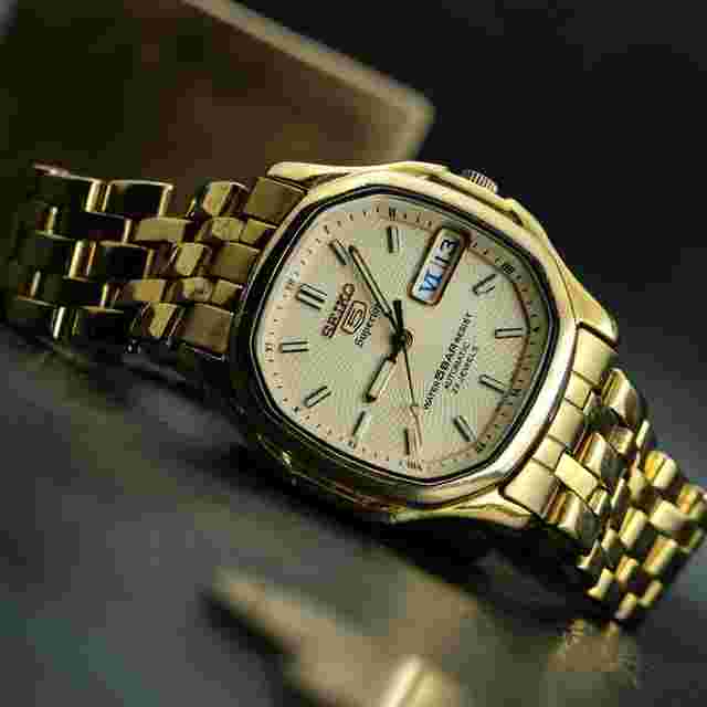 Seiko Superior 5 Superior Whirlpool Dial Silver Whirlpool