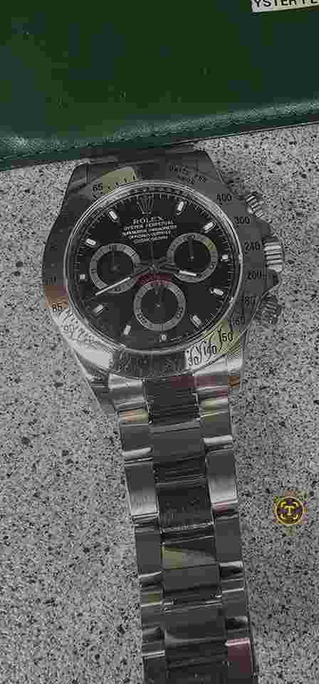 Rolex Daytona nero del 2008 con scatola e garanzia 23.000 t