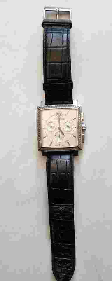 SAINT HONORE Montre boitier rectangulaire serti de 68 diamants Bracelet neuf cuir noir (veau) fait main
