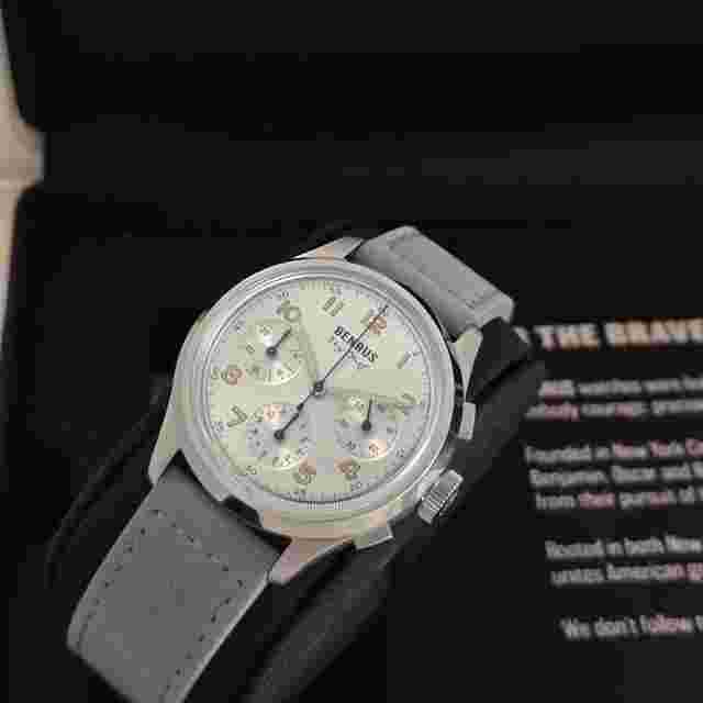 Benrus Sky Chief 36mm Watch Ref. SKY-SS-W-036-01 Full set ( unworn watch , box , warranty card )