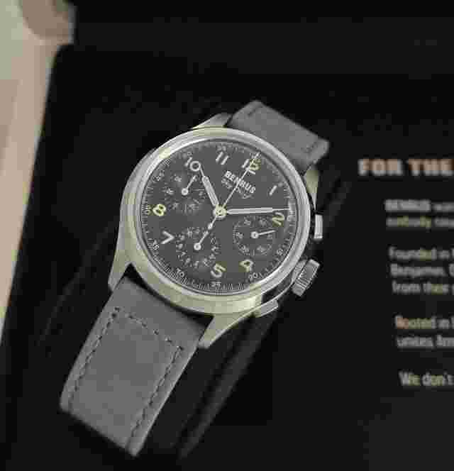 Benrus Sky Chief 36mm Watch Ref. SKY-SS-B-036-01 Full set ( unworn watch , box , warranty card )