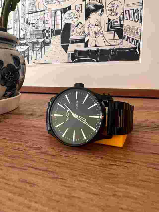 Nixon Sentry SS All Black Brand new Sentry SS with extra link and box