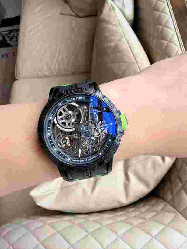 Roger Dubuis Excalibur Spider Pirelli