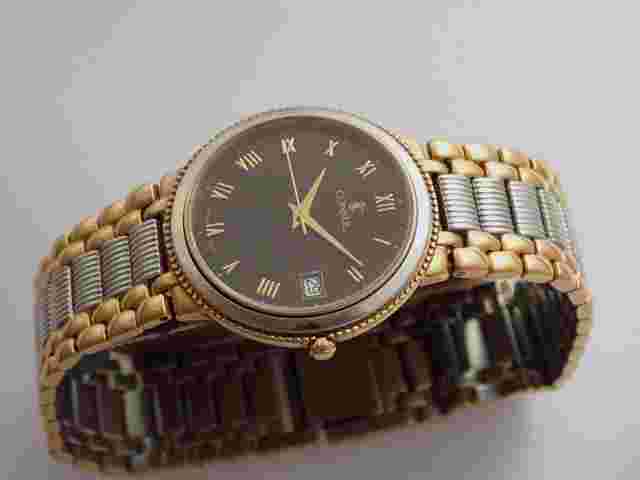 Consul New Bicolor Swiss Men's Watch 