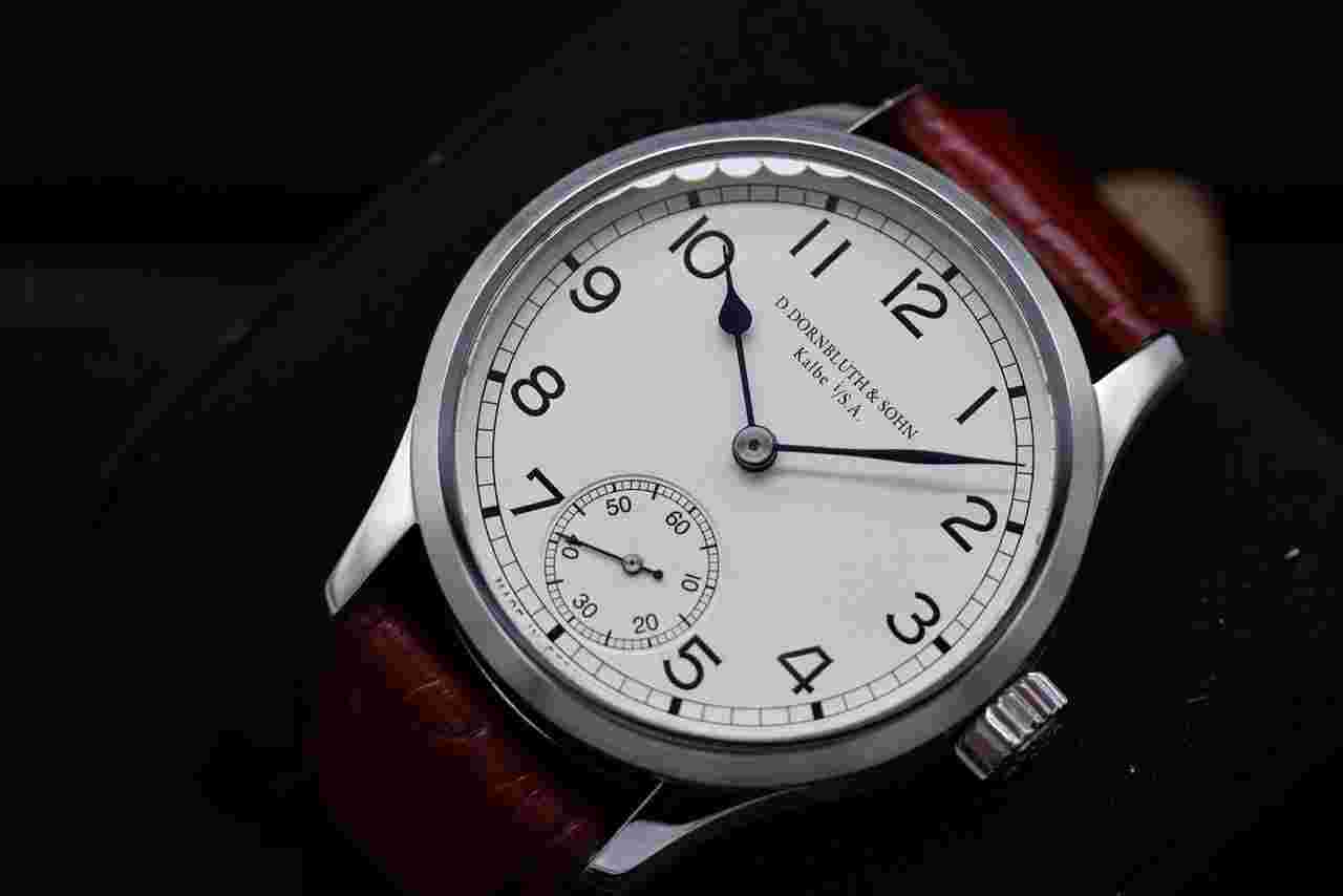 Dornblüth & Sohn Small Seconds