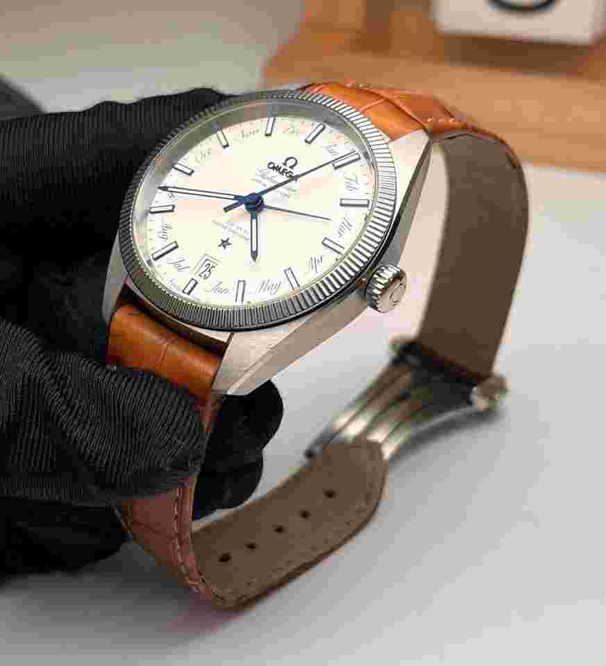 Omega Globemaster Constellation Globemaster Annual Calendar