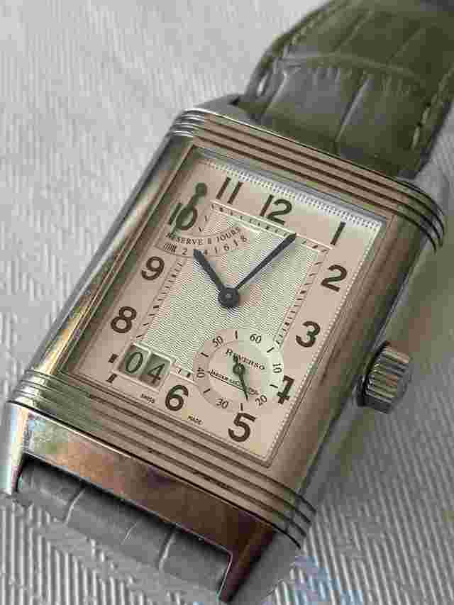 Jeager Le Coutre 240 815 Reverso grand modèle Reverso date - Réserve de marche - trotteuse 