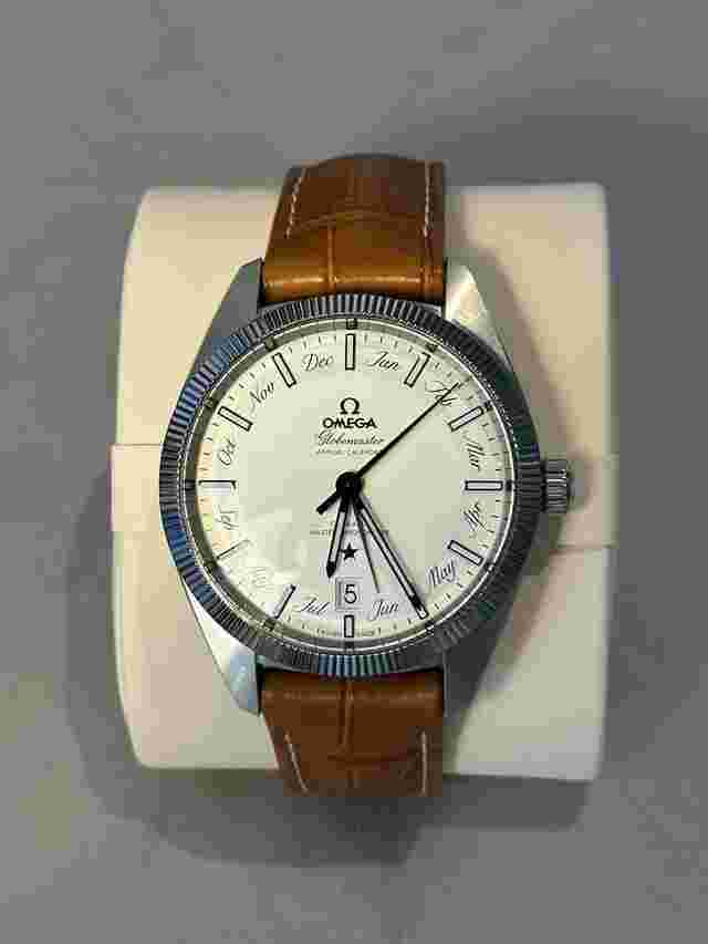 Omega Globemaster Constellation Globemaster Annual Calendar Full Set excellent condition hardly worn