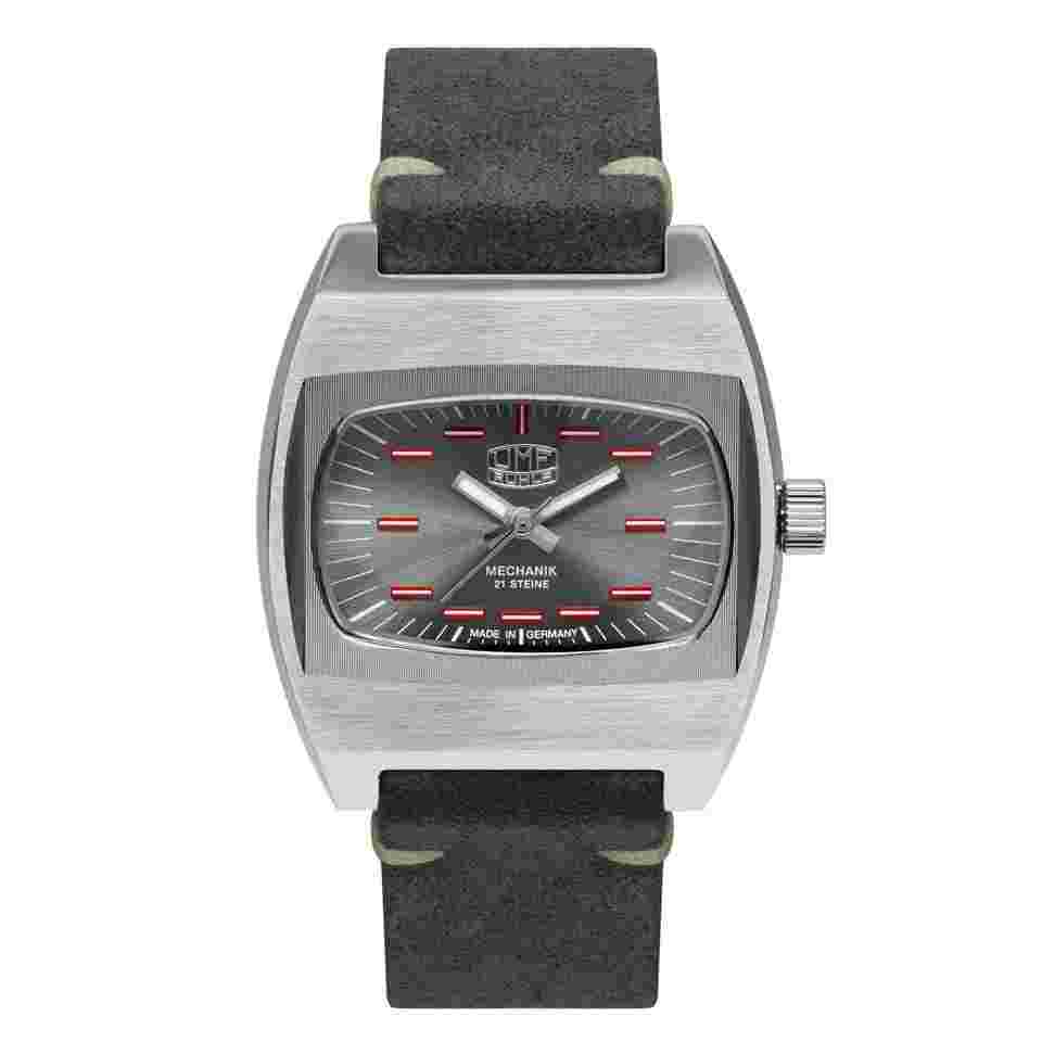 Ruhla UMF Mechanik-Armbanduhr Handaufzug Zaria Limitierte Auflage mit 499 Exemplaren 