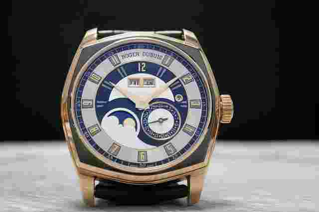 Roger Dubuis La Monégasque
                           
                                 Perpetual Calendar Rose gold