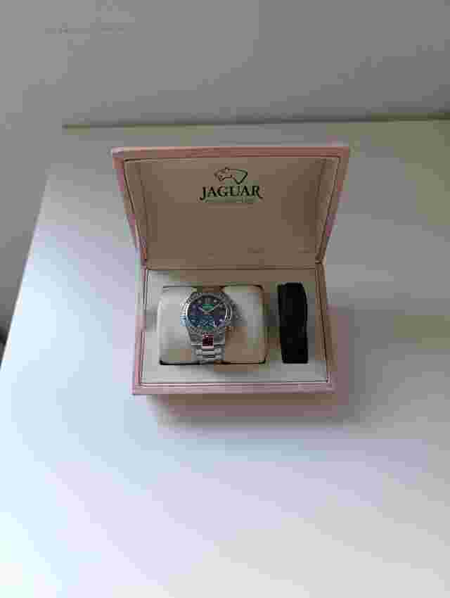 Jaguar Connected Green Dial Hybrid Smartwatch Stainless Steel 